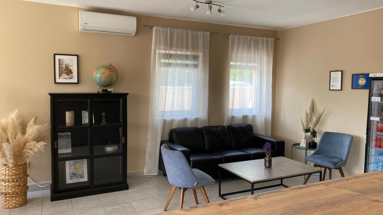 Korall Apartman Balatonfůzfő Exterior foto